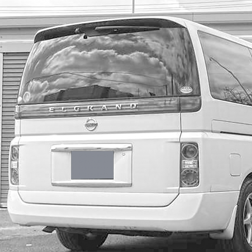 Бампер задний Nissan Elgrand '04-'10 контрактный