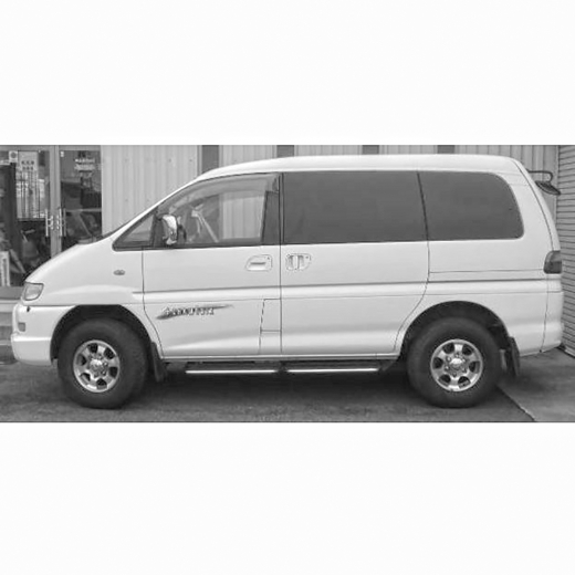 Дверь передняя левая Mitsubishi Delica '94-'07 контрактный