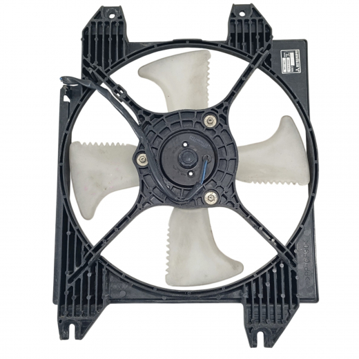 Вентилятор радиатора Mitsubishi Galant/ Legnum '96-'02 (4G93 GDI, 4G64 GDI, 6A12) правый A/C контрактный