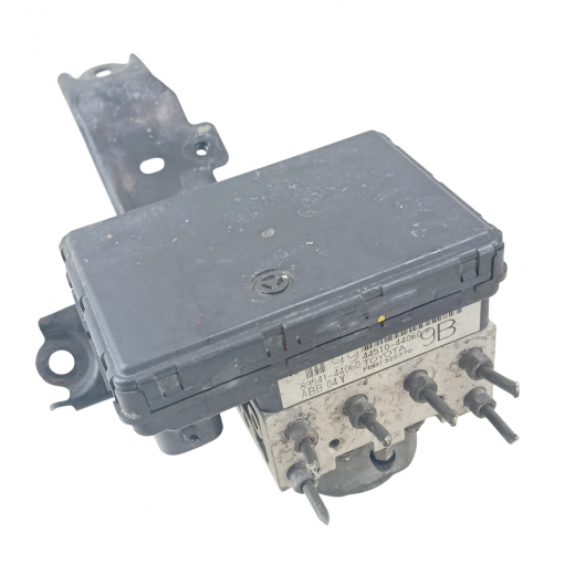 Блок ABS Toyota Ipsum '01-'03 (2AZ-FE) 4WD контрактный