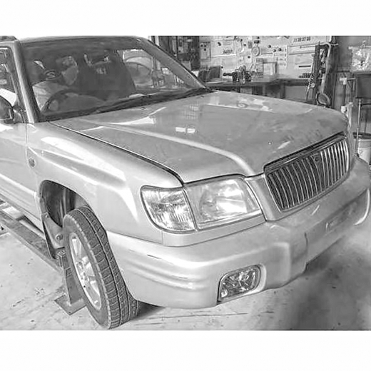 Решетка радиатора Subaru Forester '00-'02 контрактная