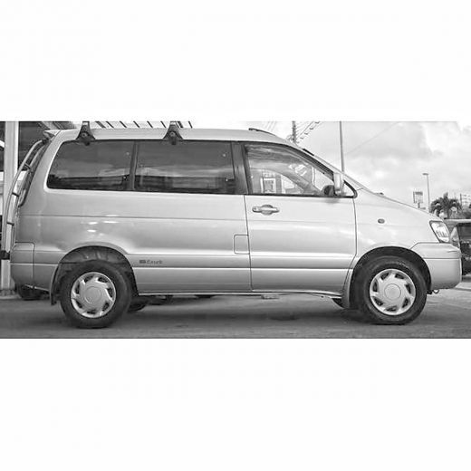 Стекло боковое в кузов Toyota Lite/ Townace Noah '96-'01/ Van '96-'08 заднее правое с открытием Контрактный