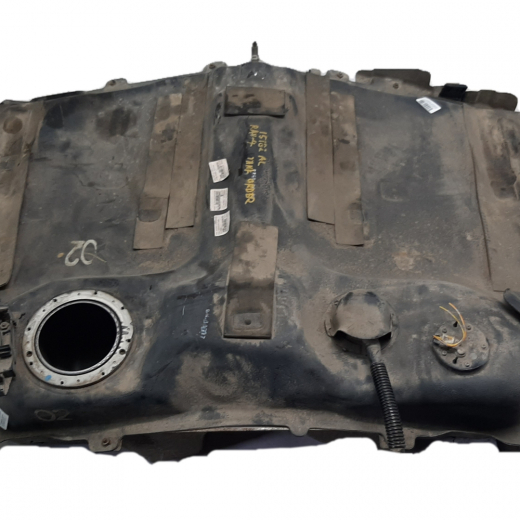 Топливный бак (бензобак) Toyota Rav4 '00-'05 (1AZ-FE, 1ZZ-FE, 2AZ-FE, 1AZ-FSE, 1CD-FTV) контрактный