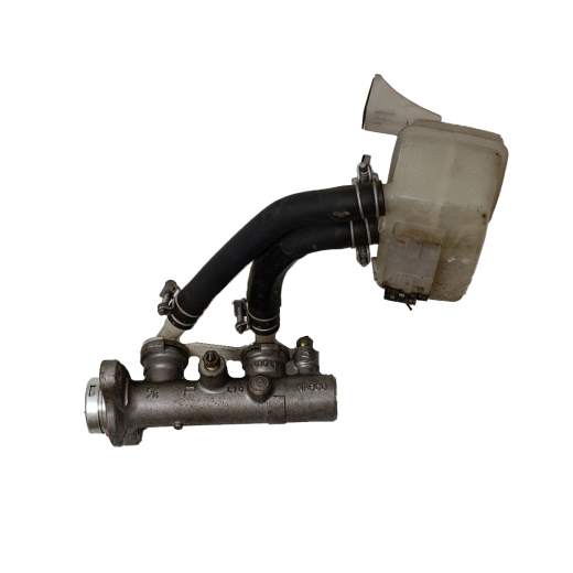 Главный тормозной цилиндр Nissan Prairie Joy '95-'98 (система ABS) контрактный