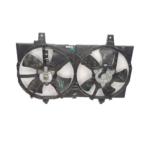 Вентилятор радиатора Nissan Primera '03-'07 (QR25DD, QR20DE) цельный 2 вентилятора, 4+2 контакта Контрактный