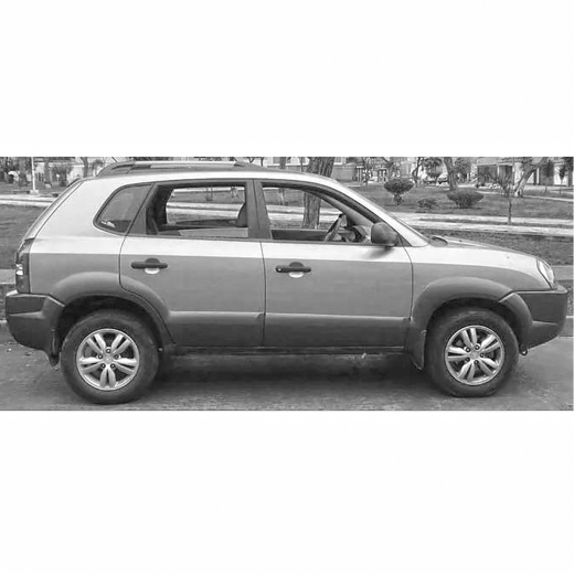Дверь передняя правая Hyundai Tucson '04-'10 (под уширитель) контрактная