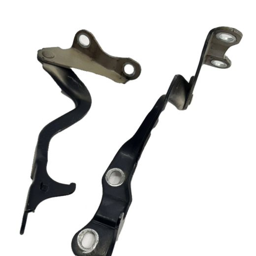 Шарниры капота Chevrolet Lacetti '05-'13/ Daewoo Gentra '13-'16/ Lacetti '02-'09/ Ravon Gentra '15-'18 пара контрактные