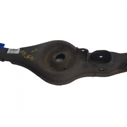 Рычаг задний Mitsubishi Outlander '05-'12/ Delica D5 '06-'21/ Delica D5 '06-'10/ Delica D5 '06-'11/ Delica D5 '06-'19/ Citroen C-Crosser '07-'12/ Peugeot 4007 '07-'14 левый нижний под пружину контрактный