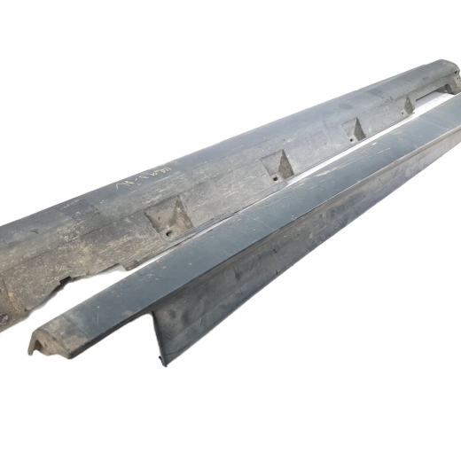 Накладки на порог Ford Focus III '11-'18 комплект Контрактный