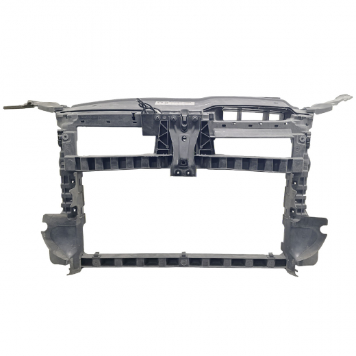 Рамка радиатора Volkswagen Golf VI '08-'12 контрактная