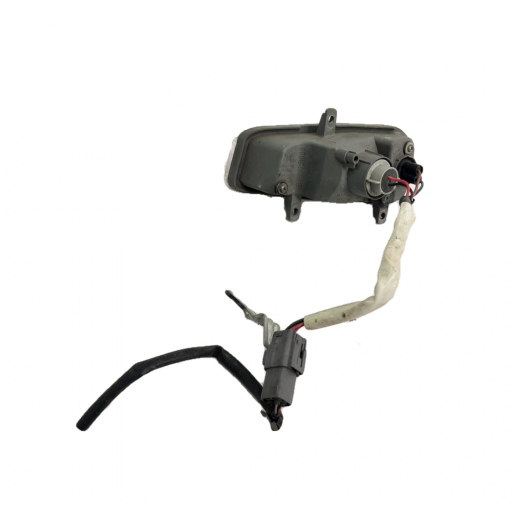 Повторитель поворота в бампер Mazda CX-7 '06-'09 правый (E221-51-06X) Контрактный