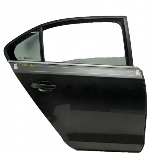 Дверь задняя правая Volkswagen Jetta '10-'19 контрактная