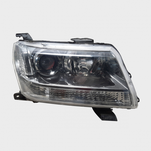 Фара Suzuki Escudo '05-'15/ Grand Vitara '05-'16 правая (35120-65J41) контрактная