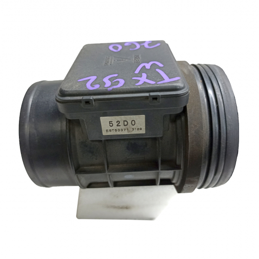 Датчик массового расхода воздуха (ДМРВ) 1380052D00  контрактный