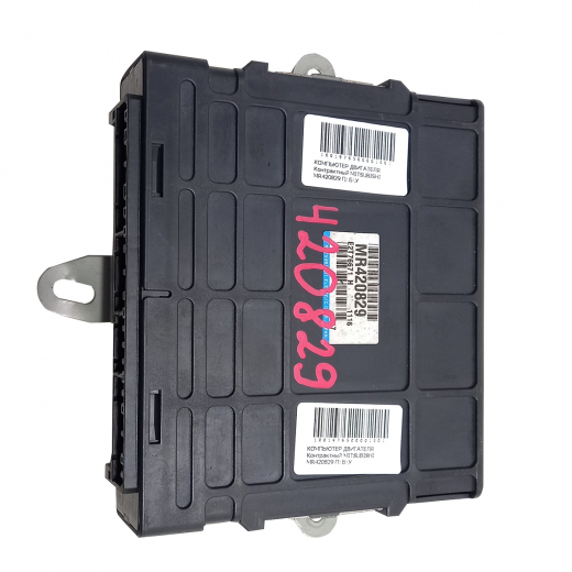 Компьютер двигателя Mitsubishi Delica Space Gear '94-'07 (4G64) 2WD AT контрактный MR420829