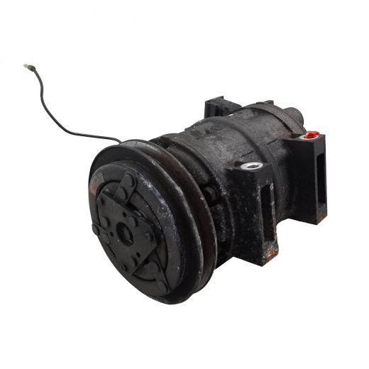 Компрессор кондиционера Mazda Bongo Wagon '89-'99 (RF, RF-T) контрактный