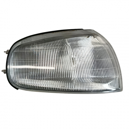 Габарит Toyota Scepter '92-'94 правый (32-111) контрактный 