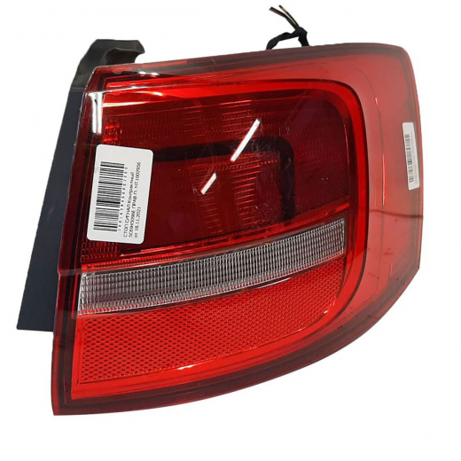 Стоп сигнал Volkswagen Jetta '14-'19 правый (5C6945096H) контрактный 