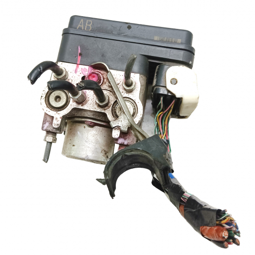 Блок ABS Toyota Ist '05-'07 (1NZ-FE) 2WD контрактный 