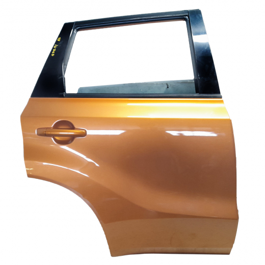 Дверь задняя правая Suzuki Vitara '14-'22/ Escudo '15-'23 контрактная