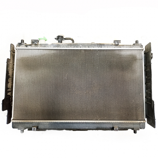 Радиатор охлаждения Suzuki Vitara '14-'22/ EScudo '15-'23 (M16A) AT контрактный в сборе