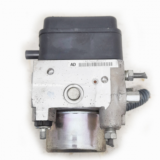 Блок ABS Toyota Ractis '05-'10 (2SZ-FE, 1NZ-FE) 2WD контрактный