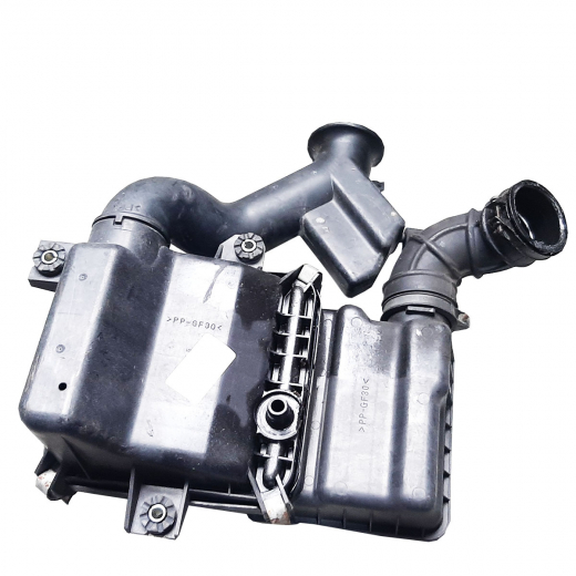 Корпус воздушного фильтра Suzuki Cervo '06-'09/ Wagon R '03-'08 (K6A-T) Контрактный