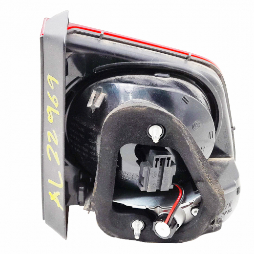 Стоп сигнал Volkswagen Tiguan '08-'11 правый в дверь (5N0945093C) контрактный