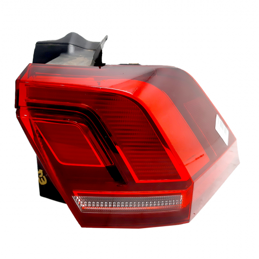Стоп сигнал Volkswagen Tiguan '17-'21 правый (5NA945096C) контрактный
