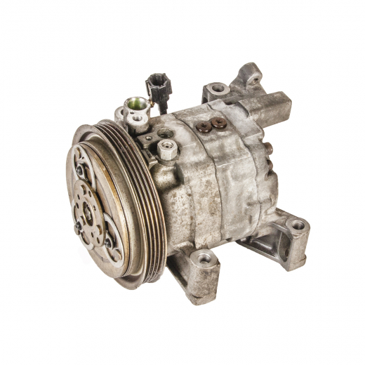 Компрессор кондиционера Nissan AD '00-'02/ Sunny '00-'02/ Mazda Familia Van '00-'02 (QG13DE) 4PK контрактный