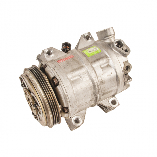 Компрессор кондиционера Nissan Bassara '98-'99/ Presage '97-'99/ Rnessa '97-'99 (KA24DE) контрактный 