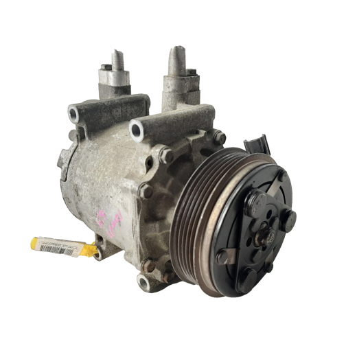 Компрессор кондиционера Honda Fit Aria '05-'09/ Partner '06-'10 (L15A) контрактный