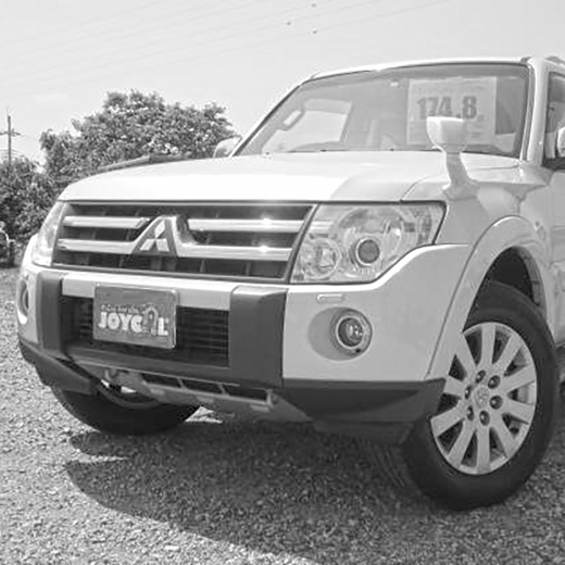 Бампер передний Mitsubishi Pajero '06-'11 под омыватель фар API (Тайвань)