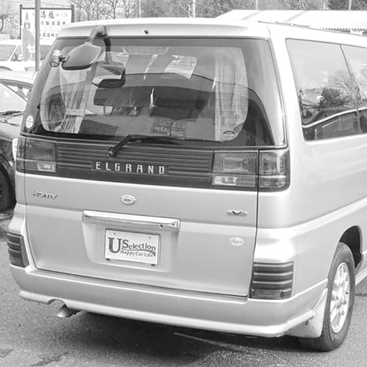 Дверь багажника Nissan Elgrand '97-'02 контрактная