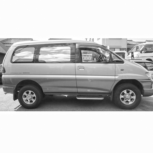 Дверь передняя правая Mitsubishi Delica '94-'07 контрактная