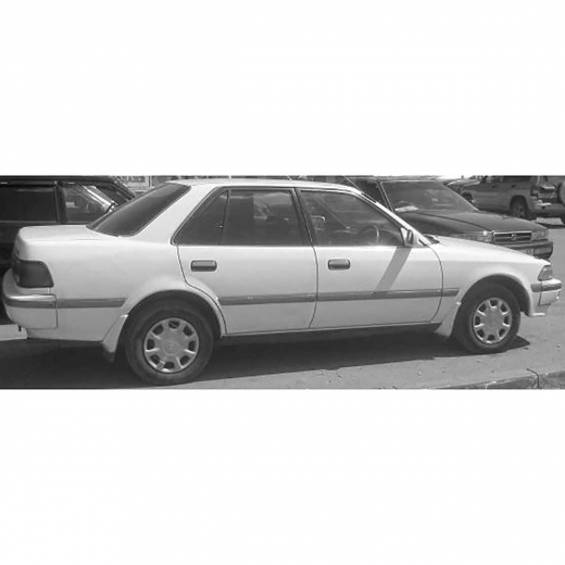 Дверь задняя правая Toyota Corona Sedan '87-'92 контрактная