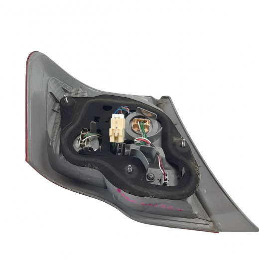 Стоп сигнал Toyota Corolla Axio '06-'08 правый (12-512) контрактный