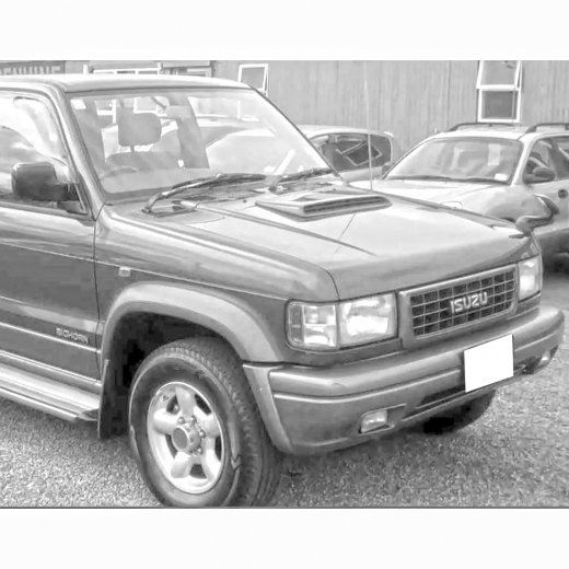 Крыло переднее Isuzu Bighorn '91-'98 правое контрактное