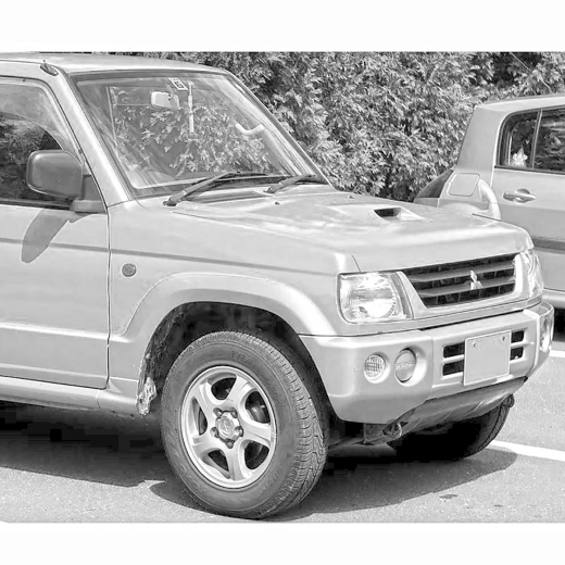 Крыло переднее Mitsubishi Pajero Mini '98-'08 правое контрактное