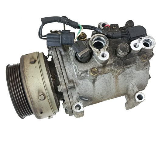 Компрессор кондиционера Mitsubishi Diamante '94-'97 (6G73 MVV, 6G72 DOHC) контрактный
