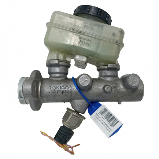 Главный тормозной цилиндр Nissan Skyline '01-'03/ Stagea '01-'04 контрактный