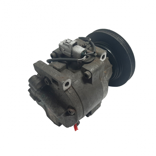 Компрессор кондиционера Toyota Prius '97-'00 (1NZ-FXE) контрактный