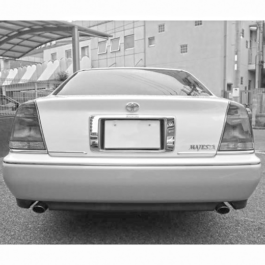 Крышка багажника Toyota Crown Majesta '99-'04  контрактная