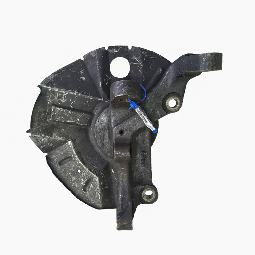 Ступица передняя Mazda MPV '90-'99 2WD 5x114 (без ABS) левая контрактная