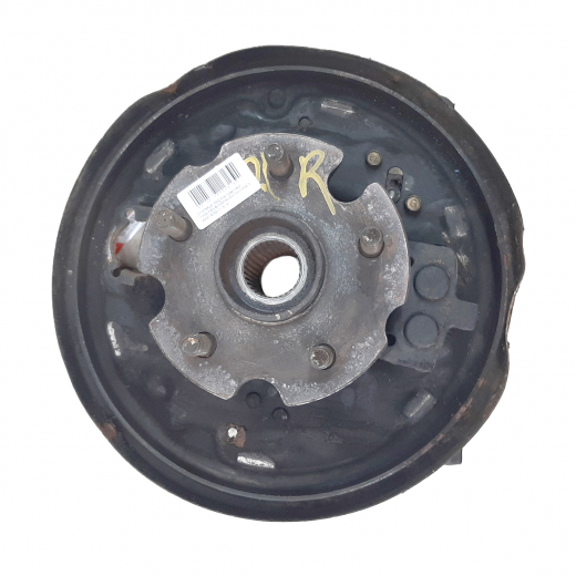 Ступица задняя Toyota Estima Lucida/ Emina '92-'00 правая барабан 5x114 без ABS контрактная