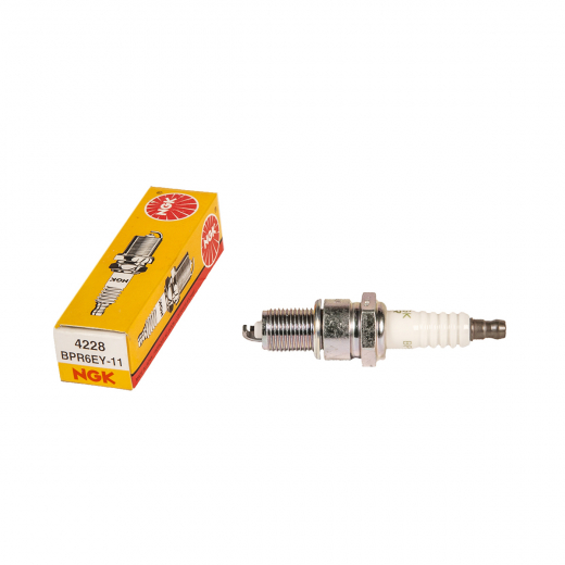 Свечи зажигания NGK BPR6EY11 Standard