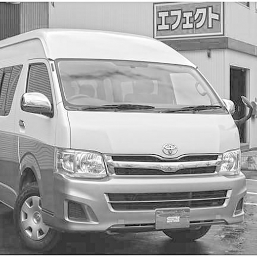 Капот Toyota Hiace '04-'1 контрактный