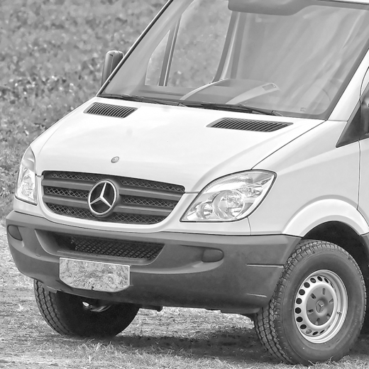 Решетка радиатора Mercedes-Benz Sprinter '06-'17 черная с хромом API (Тайвань)