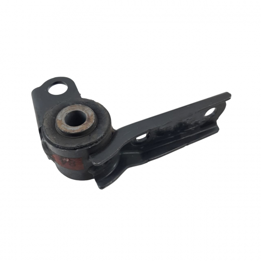 Подушка двигателя Toyota Vitz/ Yaris '10-'17/ Corolla Axio/ Spade/ Porte '12-'17/ Ractis '10-'16 (1NR-FE) 2WD CVT задняя №2 контрактная