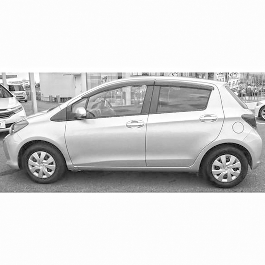 Дверь задняя левая Toyota Vitz/ Yaris '10-'16 контрактная